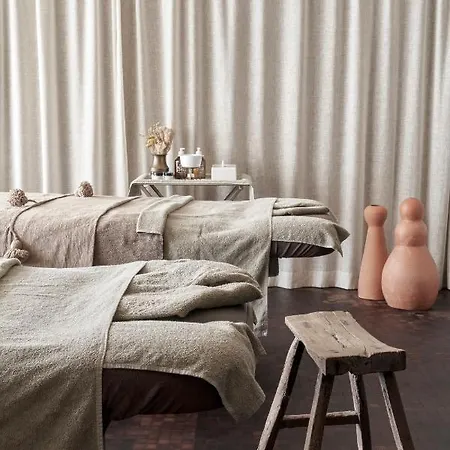 Nomad By Cervo Mountain